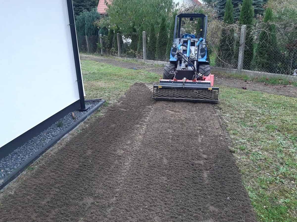 Decopertare teren in Sangeorgiu de Padure