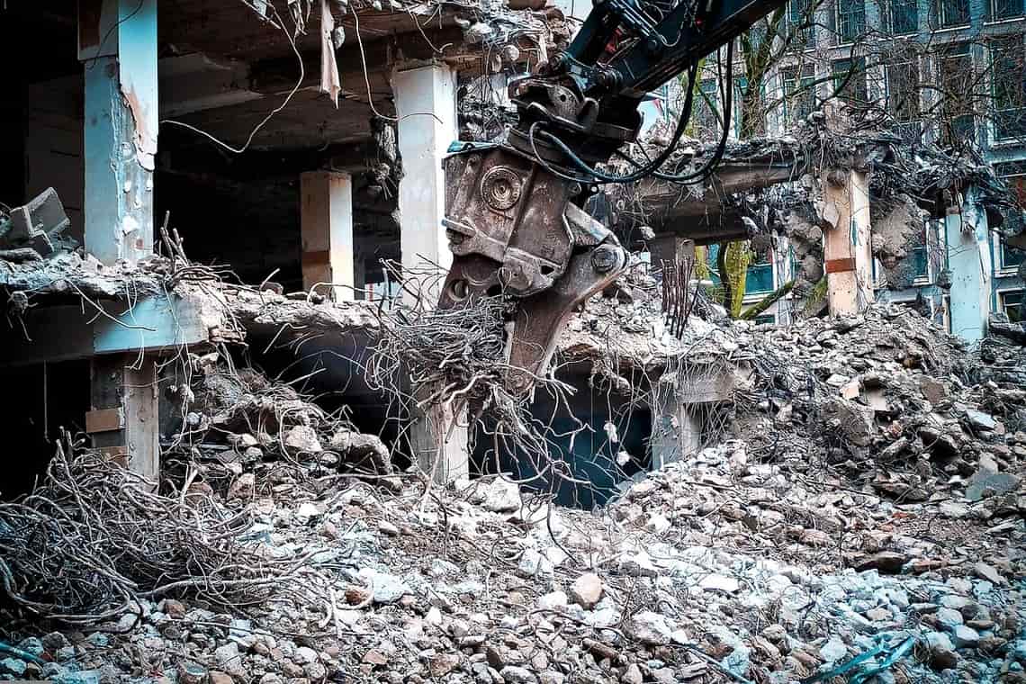 Demolari