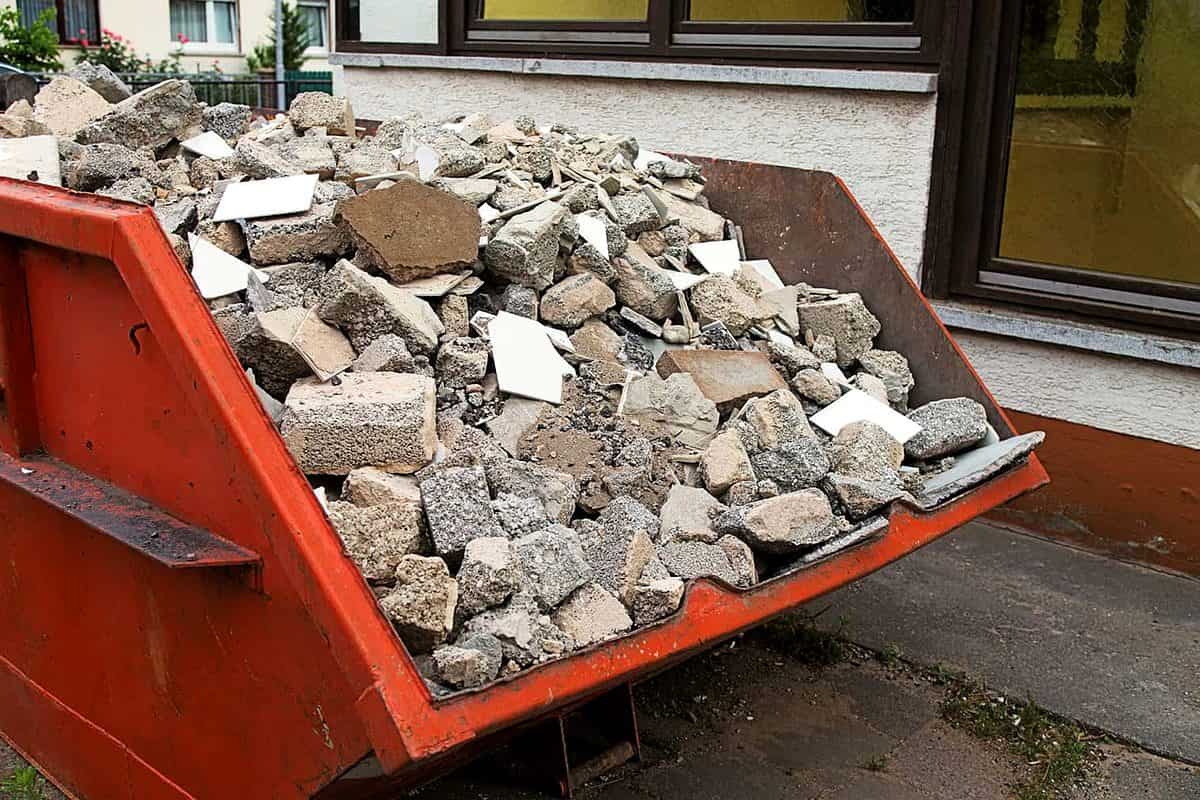 Demolari