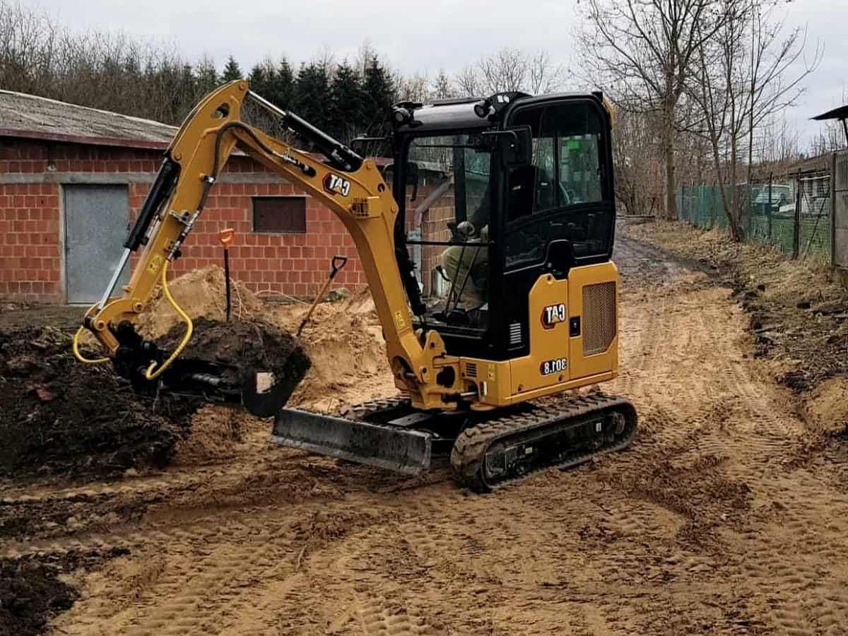 Drumuri de acces si platforme in Sangeorgiu de Padure