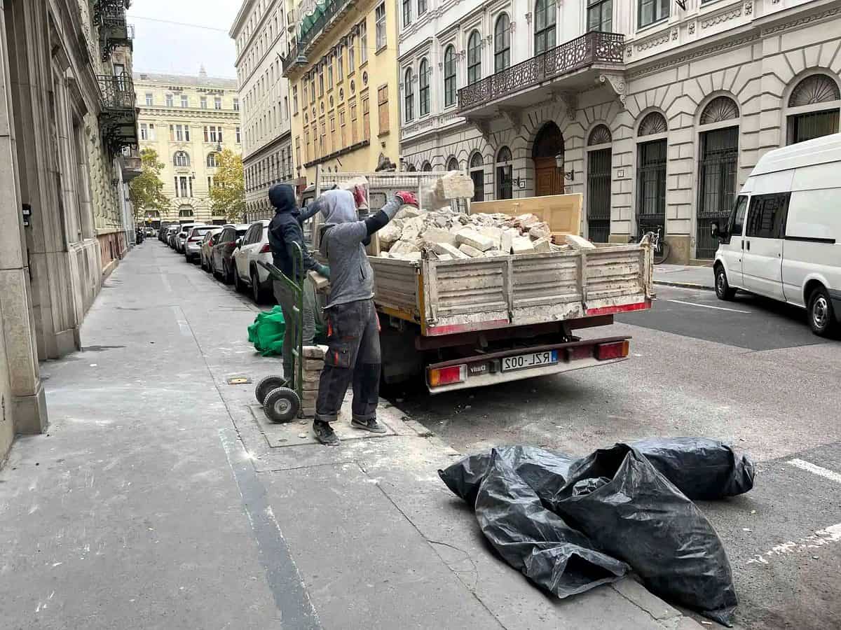 Evacuare moloz