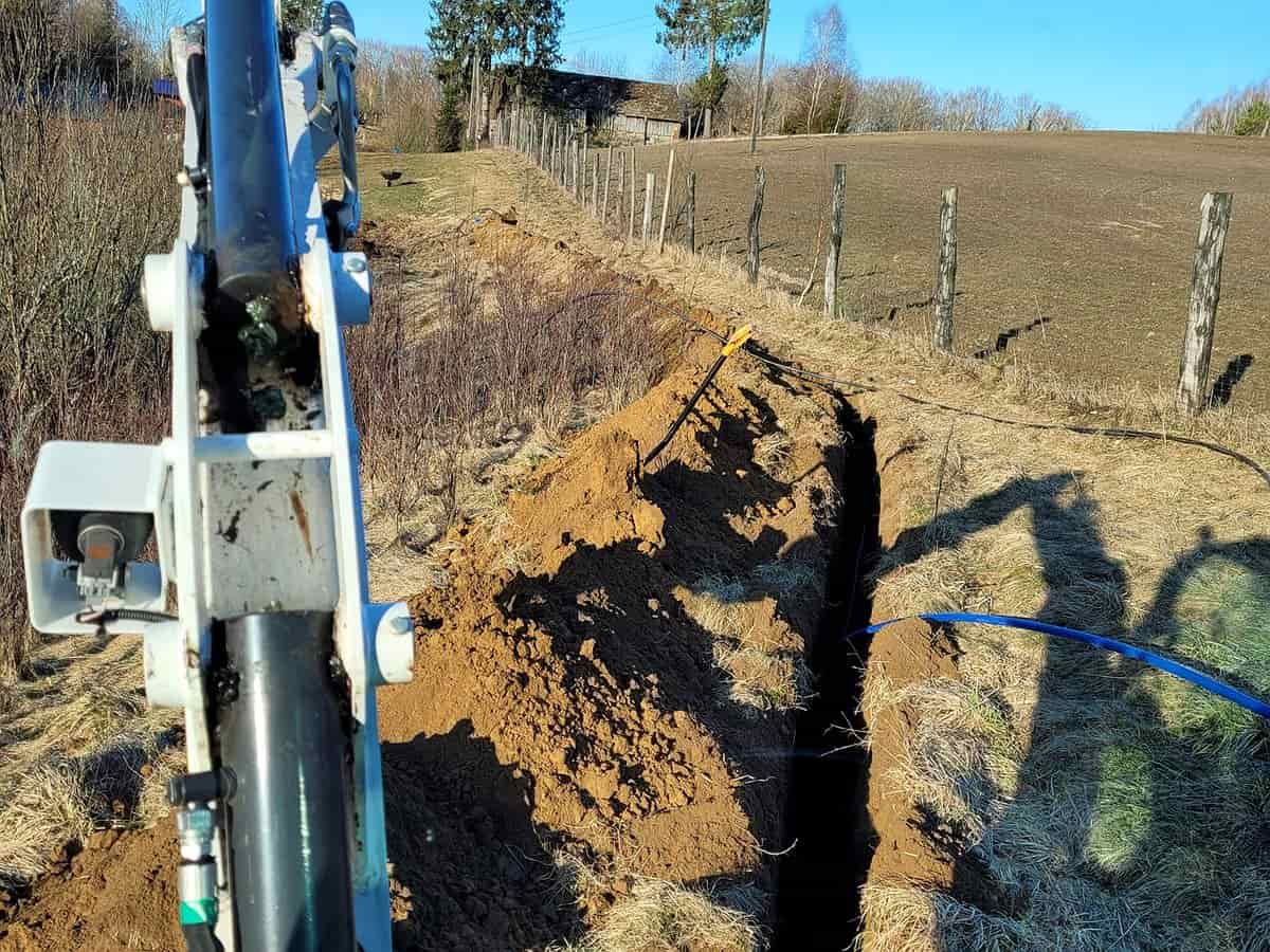 Excavari