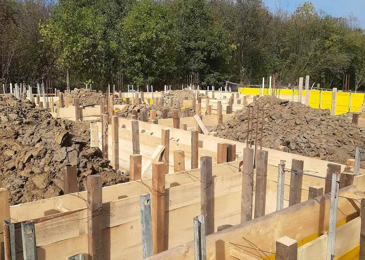 Sapaturi fundatii