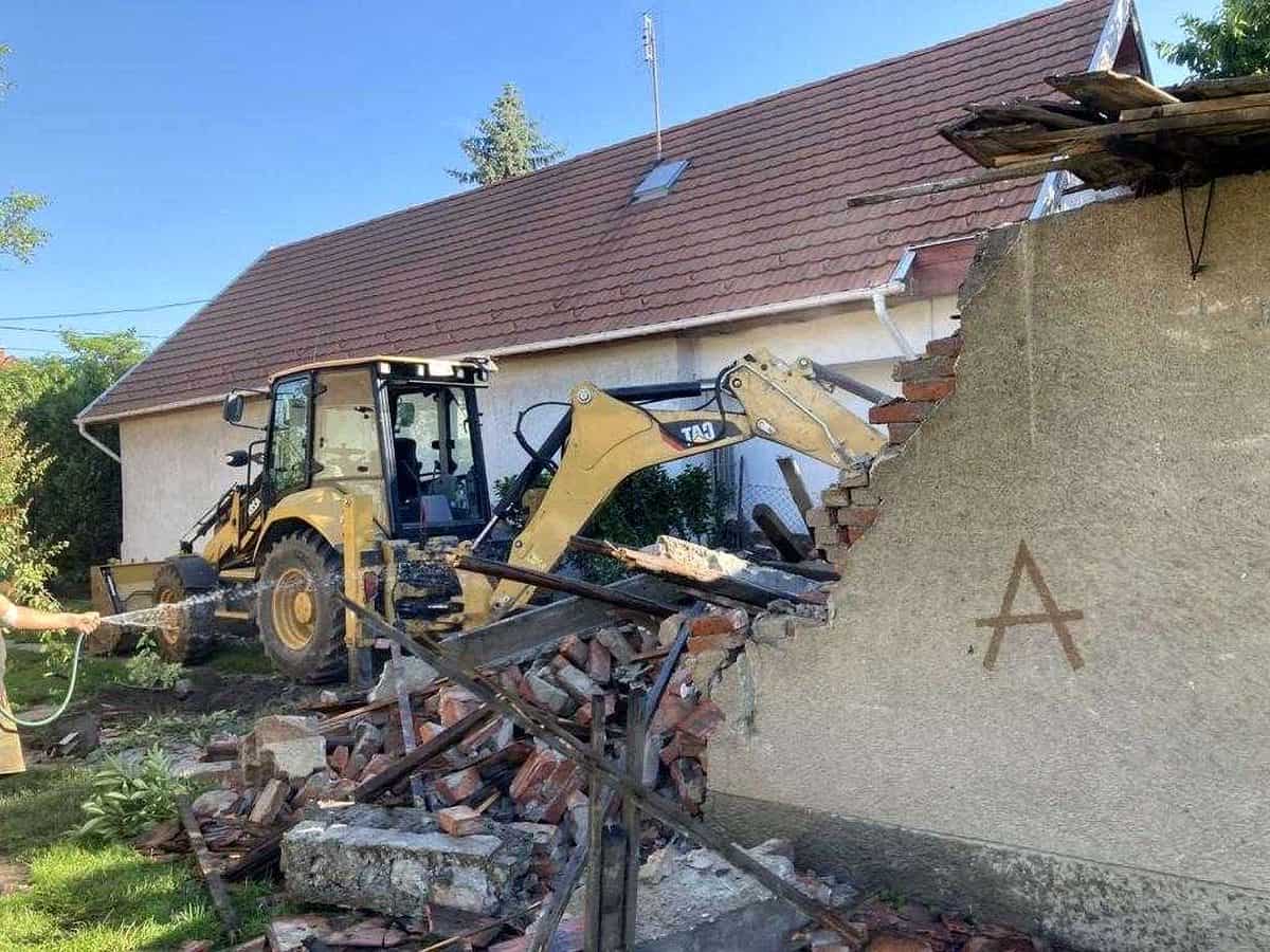 Transport moloz Mures pentru renovari, saci si resturi de constructii - imagine lucrare 7